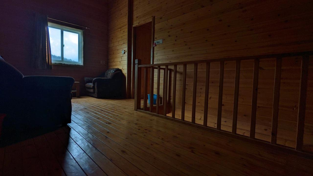 The Door To Nirvana Backpackers Hostel コタジリ エクステリア 写真