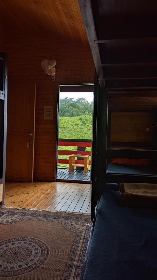 The Door To Nirvana Backpackers Hostel コタジリ エクステリア 写真